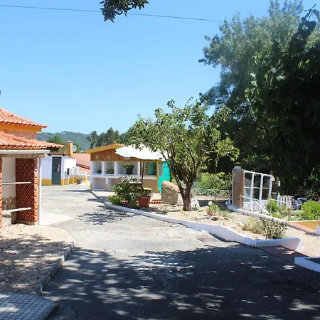 Hébergement de vacances Casal Do Varatojo *