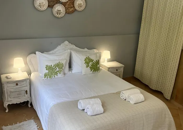 Дом отдыха Casal Do Varatojo *